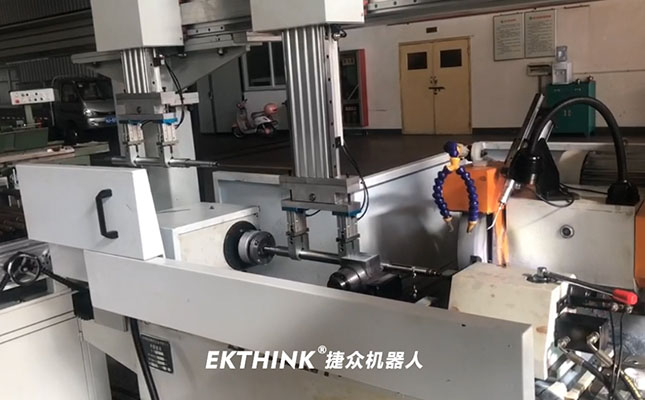 全自动上下料机器人,外圆磨床磨丝杆(图1) 全自动上下料机器人