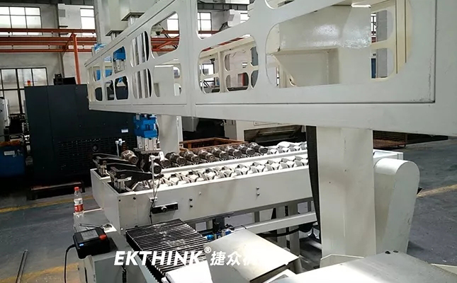 重型桁架机械手,外圆磨床磨输入轴(图2) 重型桁架机械手